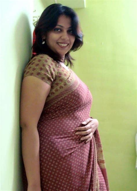 sexy aunty|Free Desi Aunty In Saree Hot Photos